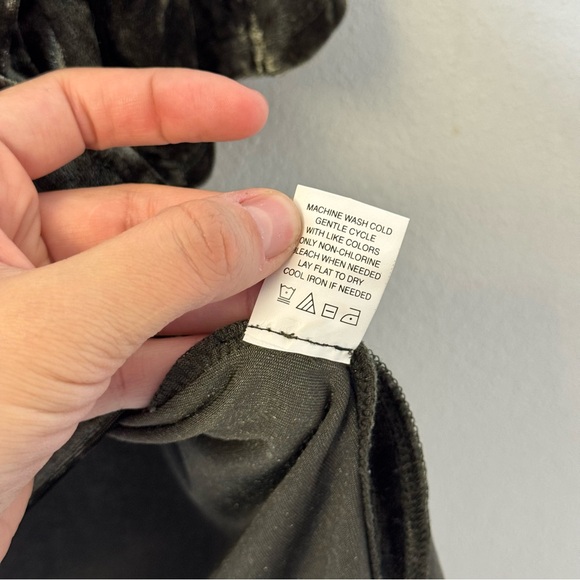 2/$25 Eyeshadow Buckle Green Juniors Rock All Day Velvet Grunge Festival Top XL - Picture 12 of 13